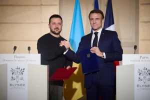 Зеленський домовився зустрітися з Макроном